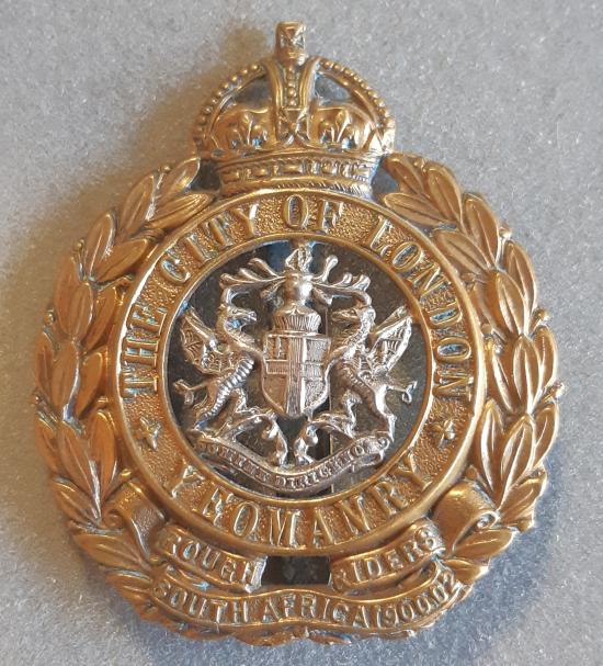 BRITISH The City of London Yeomanry (Roughriders) Bi-Metal Hat Badge (KK1484)
