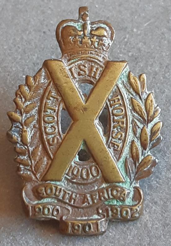 BRITISH - Scottish Horse Gilding Metal 1903 Collar Badge