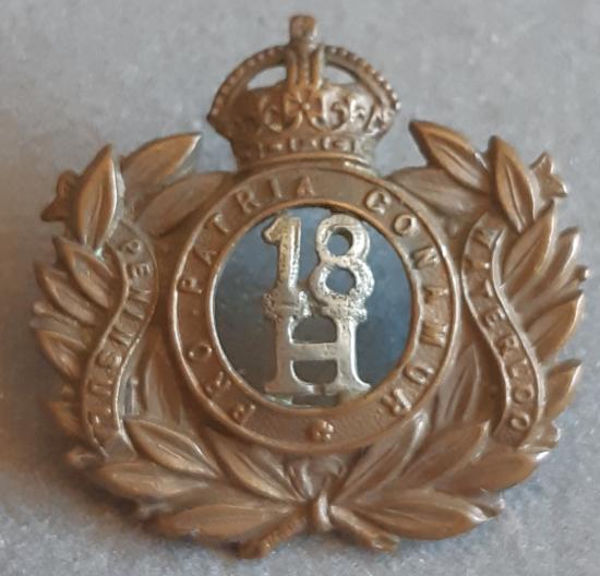 BRITISH - 18th Hussars Bi-Metal K/C Collar Badge