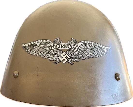 WW2 GERMAN CZEHOSLOVAKIAN LUFTSCHUTZ RE-ISSUE CZECH ARMY HELMET